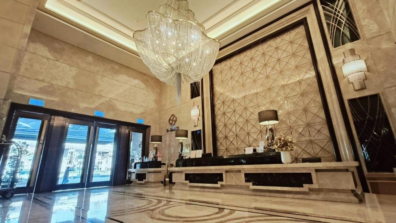 S Aura Hotel Tajpej Buitenkant foto